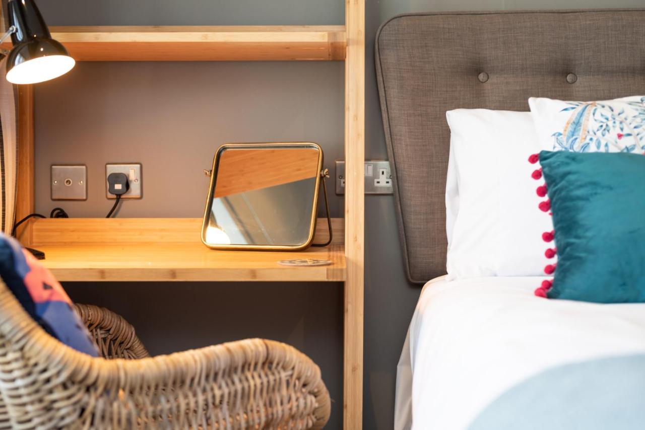 Jersey Arms Hotel Bicester Extérieur photo