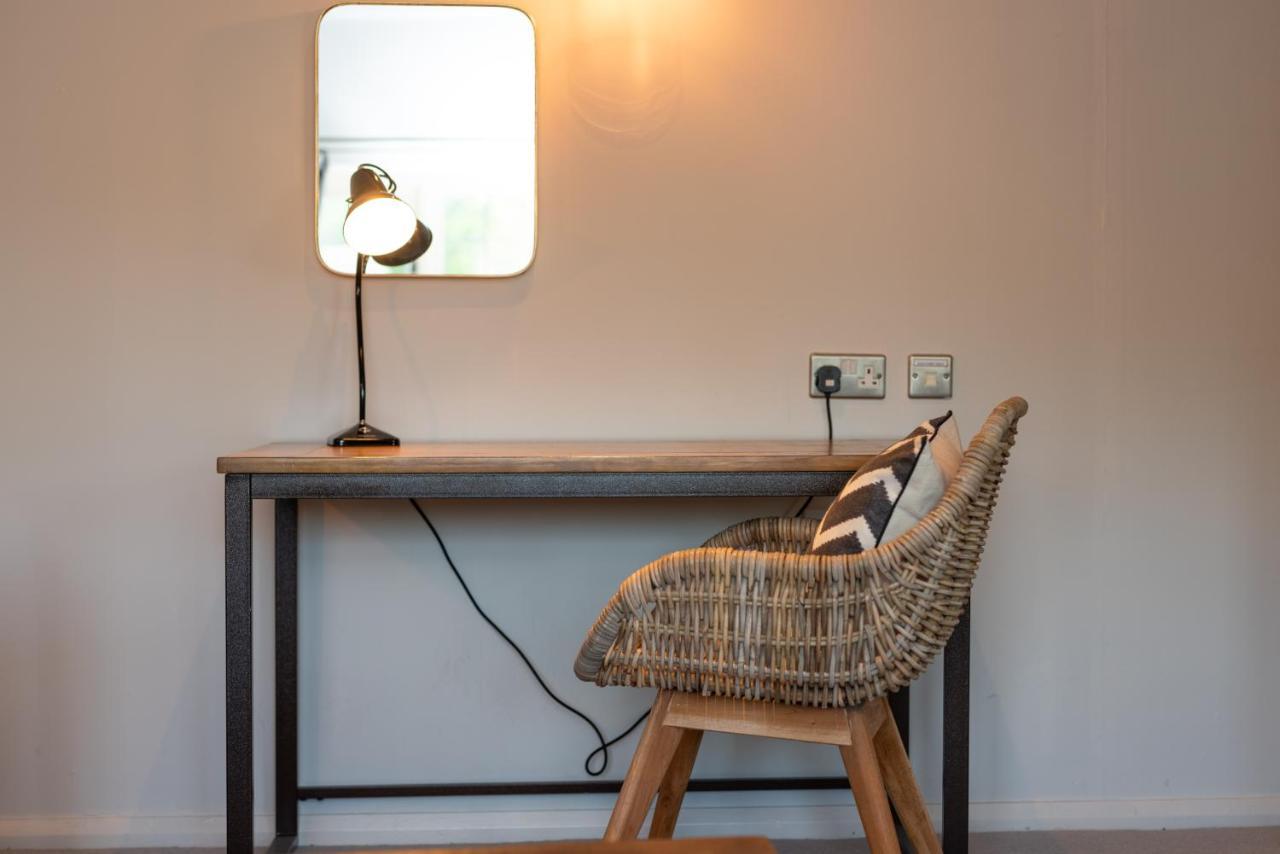 Jersey Arms Hotel Bicester Extérieur photo
