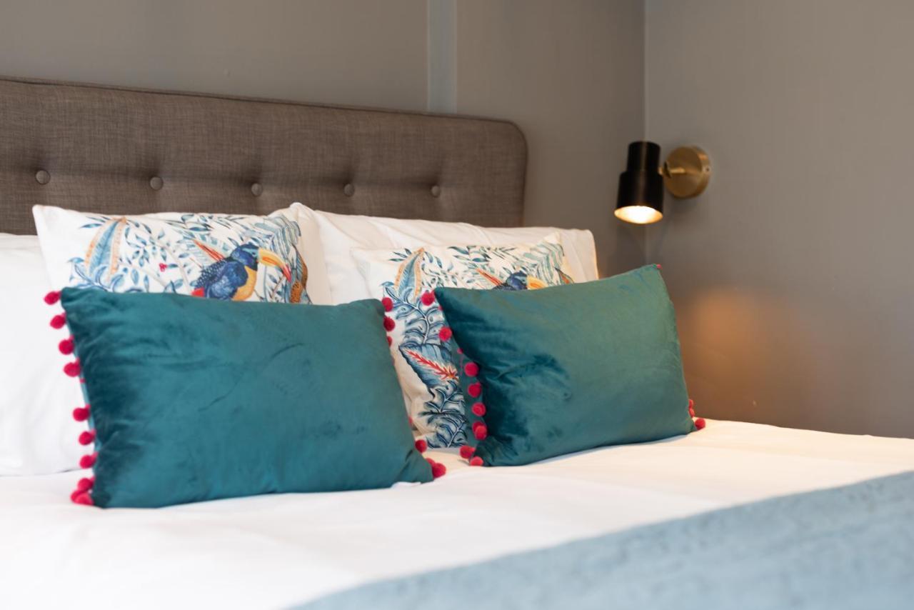 Jersey Arms Hotel Bicester Extérieur photo